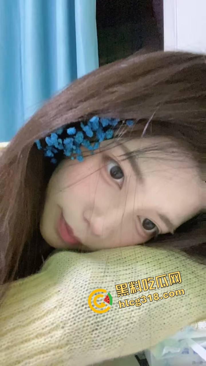 监控流出美少妇午休主动骑上丈夫要公粮，结果他睡得像死猪，儿子翻身险些撞上，枕边风都吹不醒的男人！-3