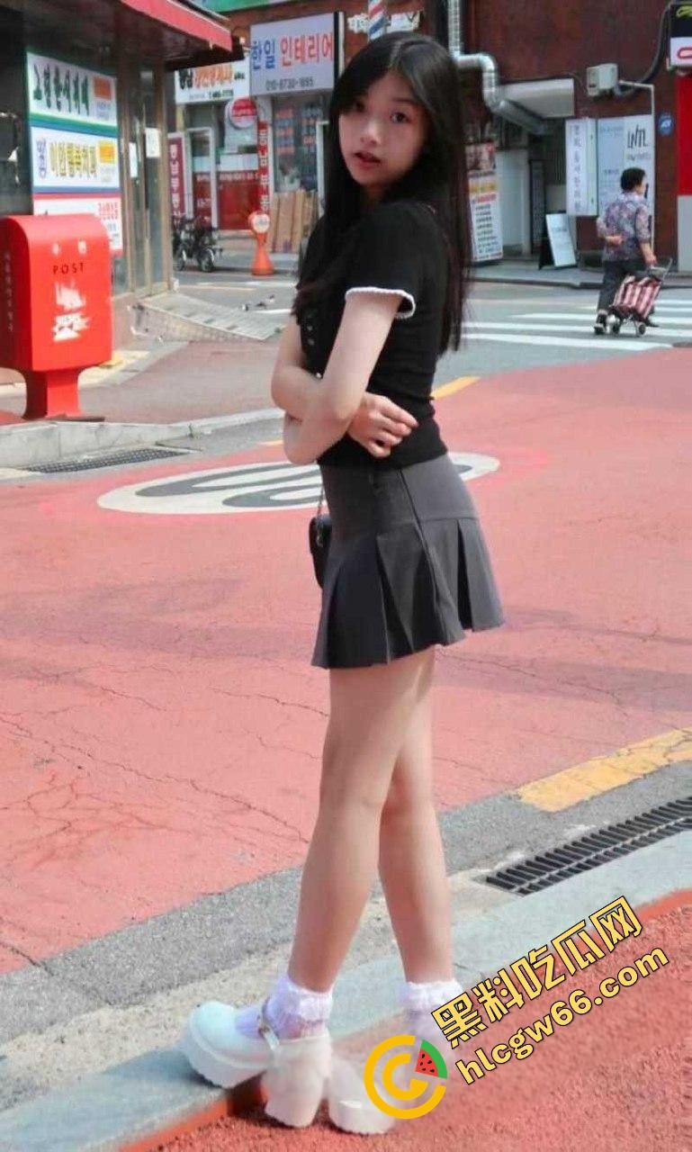 深职院极品绿茶【曾静汶】淫片流出！背地里玩群插回家搞前任，被操到翻白眼全程被拍摄留档！-8